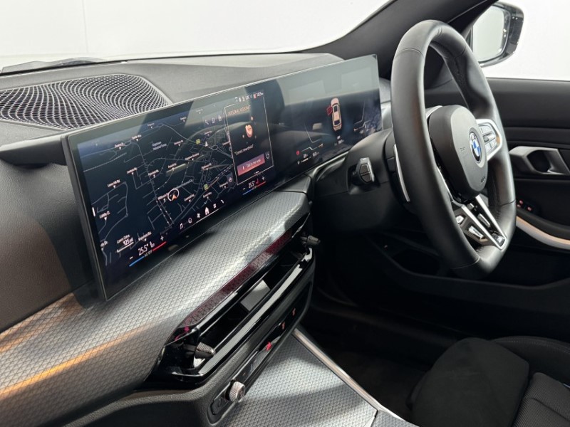 2025 (25) BMW 3 SERIES 320i M Sport 5dr Step Auto 5310844