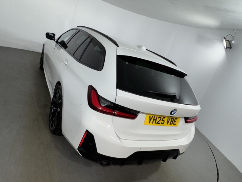 2025 (25) BMW 3 SERIES 320i M Sport 5dr Step Auto 5310826