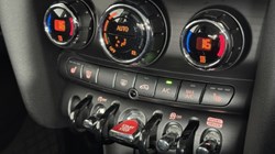 2023 (23) MINI HATCHBACK 1.5 Cooper Classic 3dr Auto 5404902