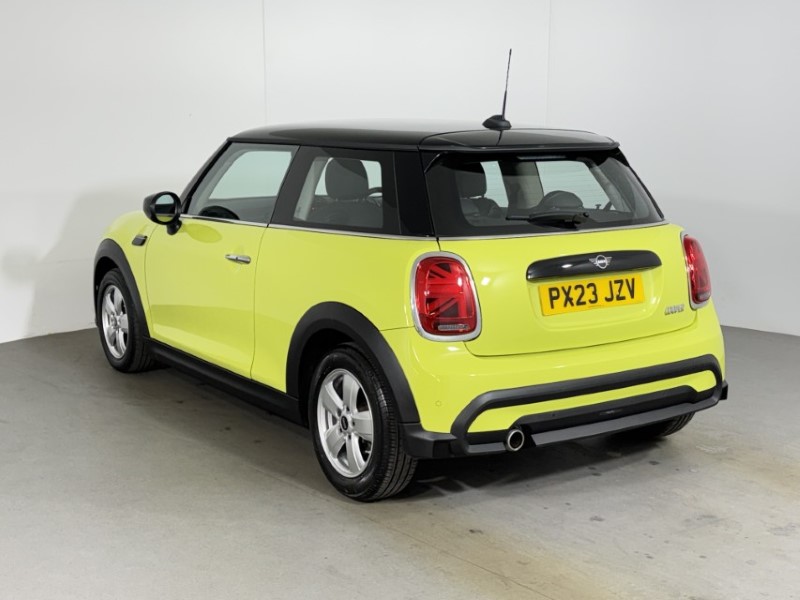 2023 (23) MINI HATCHBACK 1.5 Cooper Classic 3dr Auto 5404930
