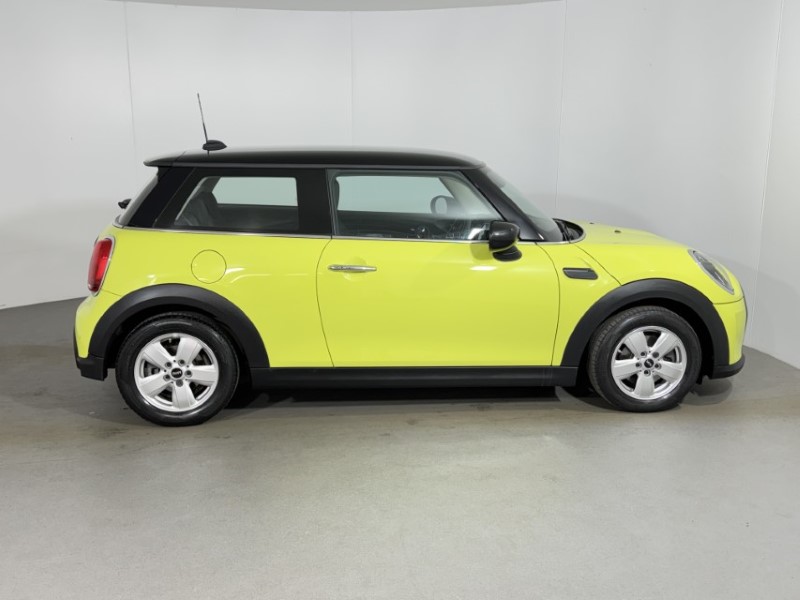 2023 (23) MINI HATCHBACK 1.5 Cooper Classic 3dr Auto 5404927