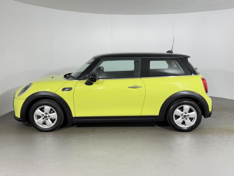 2023 (23) MINI HATCHBACK 1.5 Cooper Classic 3dr Auto 5404929