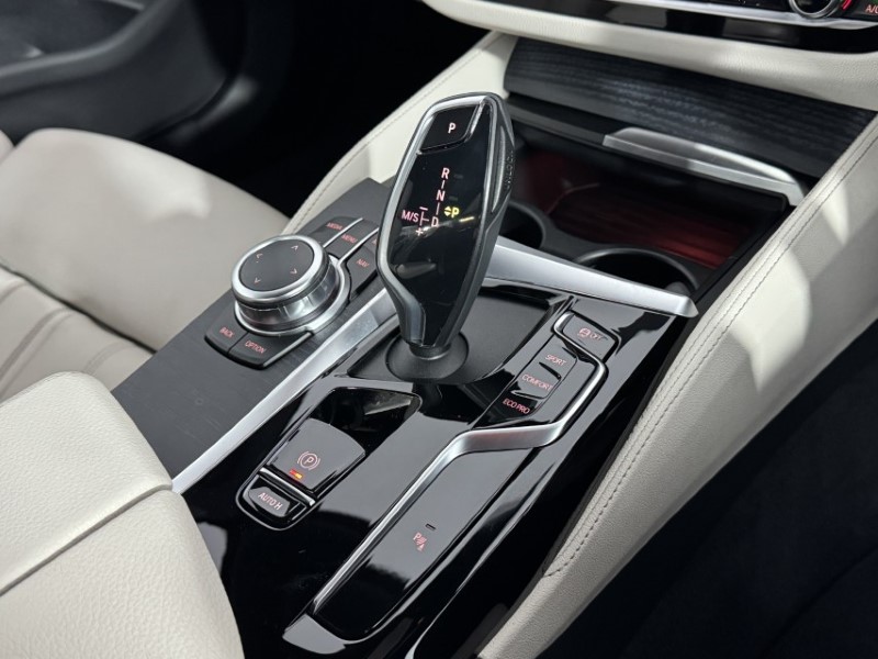 2022 (22) BMW 5 SERIES 520d MHT M Sport 4dr Step Auto 5342361