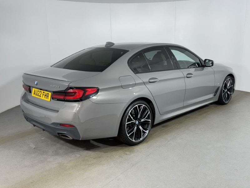 2022 (22) BMW 5 SERIES 520d MHT M Sport 4dr Step Auto 5342452