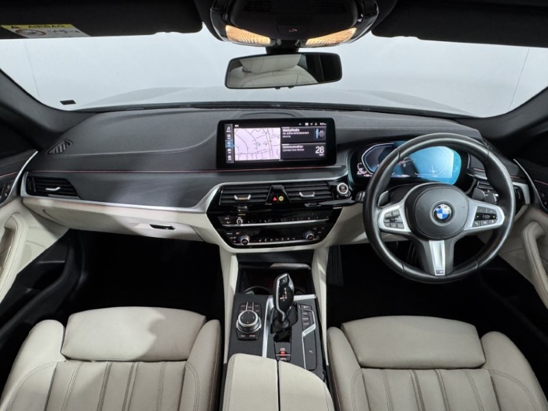 2022 (22) BMW 5 SERIES 520d MHT M Sport 4dr Step Auto 5342412