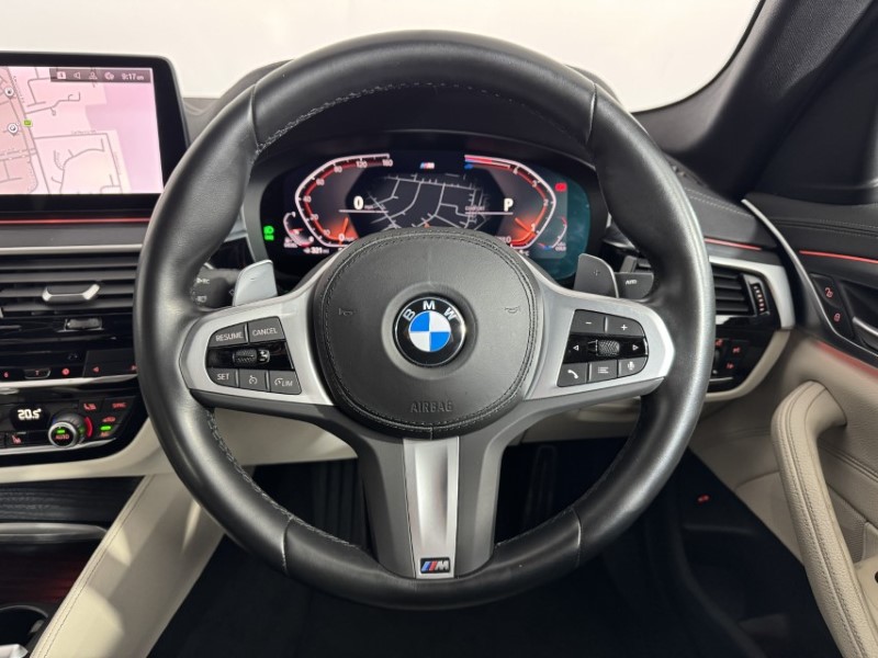 2022 (22) BMW 5 SERIES 520d MHT M Sport 4dr Step Auto 5342362