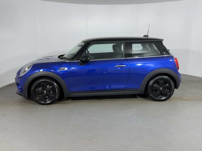 2018 (68) MINI HATCHBACK 1.5 Cooper Classic II 3dr 5342911