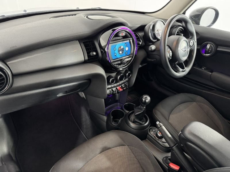 2018 (68) MINI HATCHBACK 1.5 Cooper Classic II 3dr 5342892
