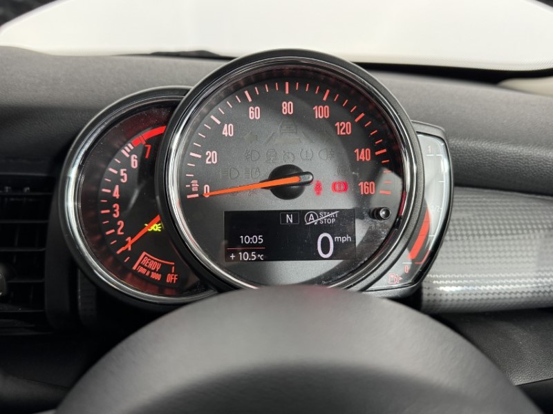 2018 (68) MINI HATCHBACK 1.5 Cooper Classic II 3dr 5342852