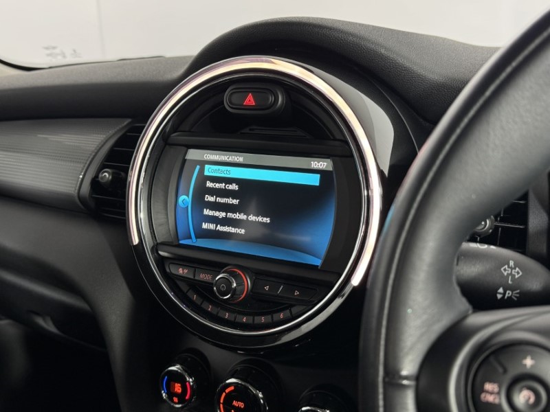 2018 (68) MINI HATCHBACK 1.5 Cooper Classic II 3dr 5342864