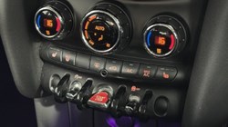 2018 (68) MINI HATCHBACK 1.5 Cooper Classic II 3dr 5342860