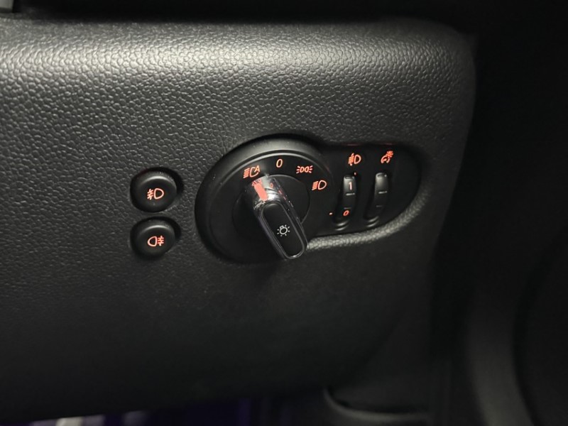 2018 (68) MINI HATCHBACK 1.5 Cooper Classic II 3dr 5342861
