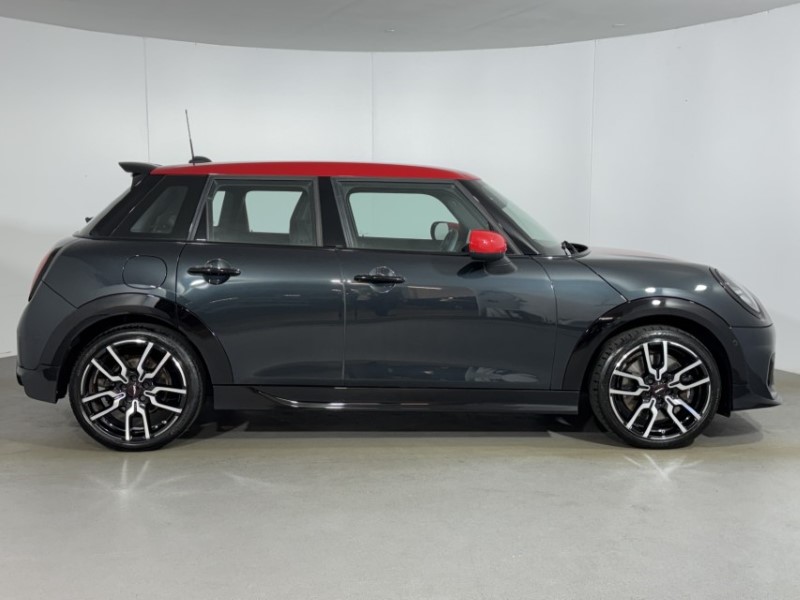 2024 (74) MINI COOPER 1.5 C Sport 5dr Auto 5410092