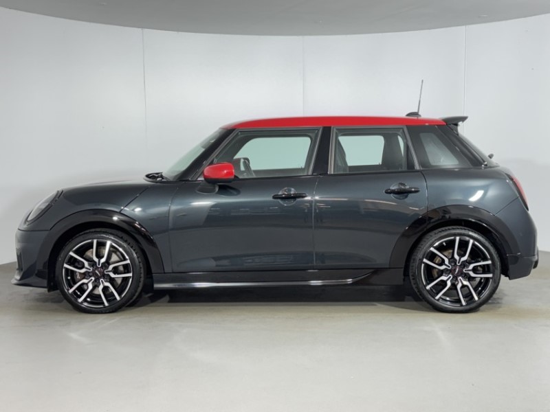 2024 (74) MINI COOPER 1.5 C Sport 5dr Auto 5410086