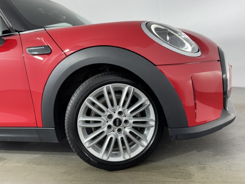 2023 (23) MINI HATCHBACK 1.5 Cooper Exclusive Premium 5dr Auto 5343758