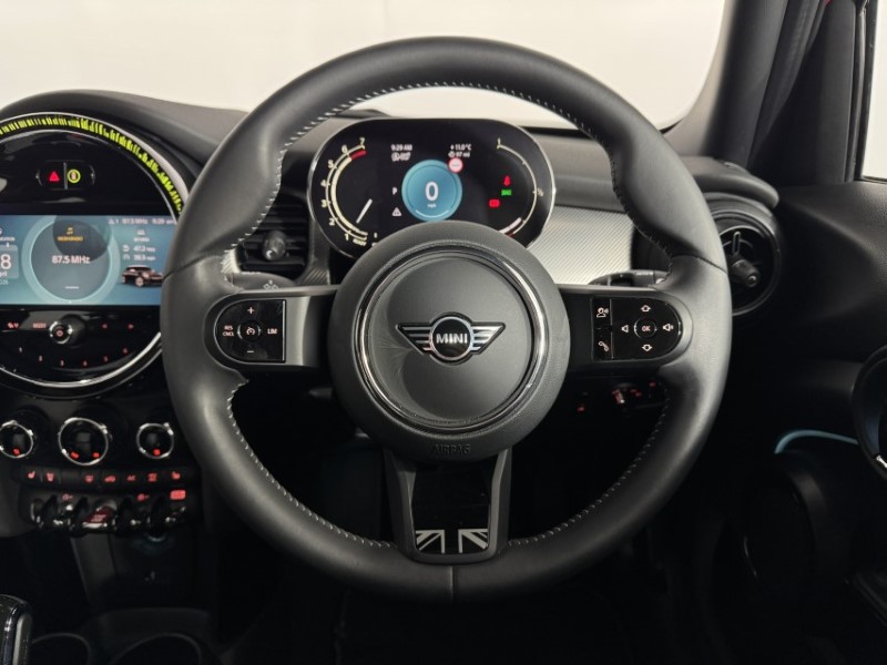 2023 (23) MINI HATCHBACK 1.5 Cooper Exclusive Premium 5dr Auto 5343712