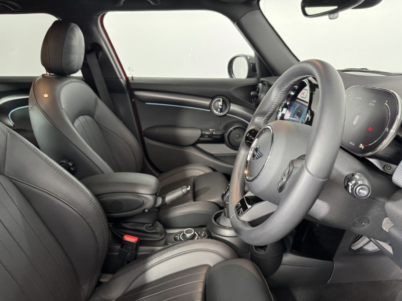 2023 (23) MINI HATCHBACK 1.5 Cooper Exclusive Premium 5dr Auto 5343729