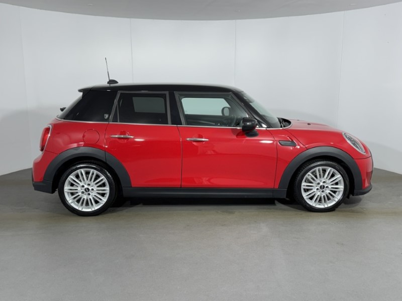 2023 (23) MINI HATCHBACK 1.5 Cooper Exclusive Premium 5dr Auto 5343793