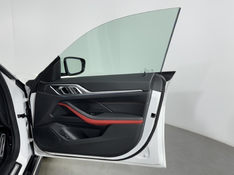 2025 (75) BMW I4 250kW eDrive40 M Sport 83.9kWh 5dr Auto 5402320