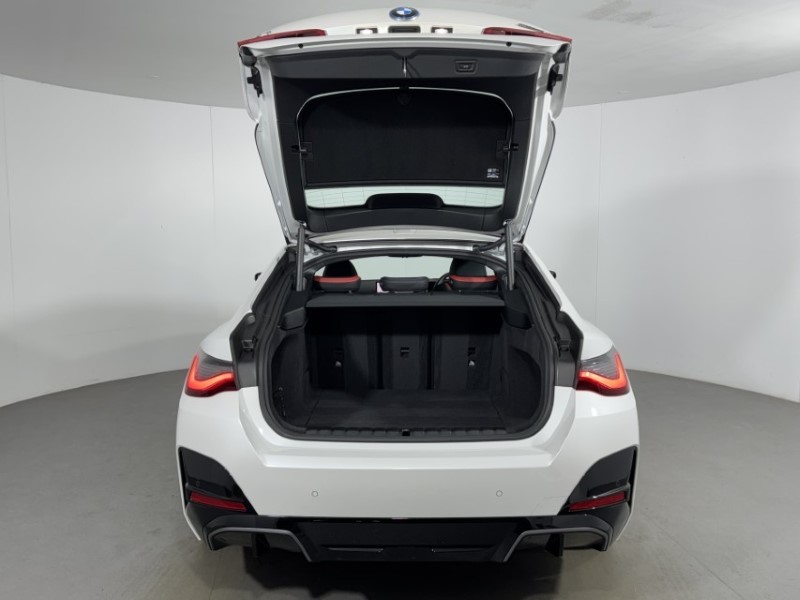 2025 (75) BMW I4 250kW eDrive40 M Sport 83.9kWh 5dr Auto 5402328