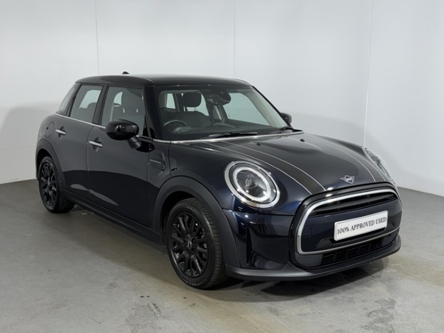 2023 (23) MINI HATCHBACK 1.5 Cooper Classic Premium 5dr