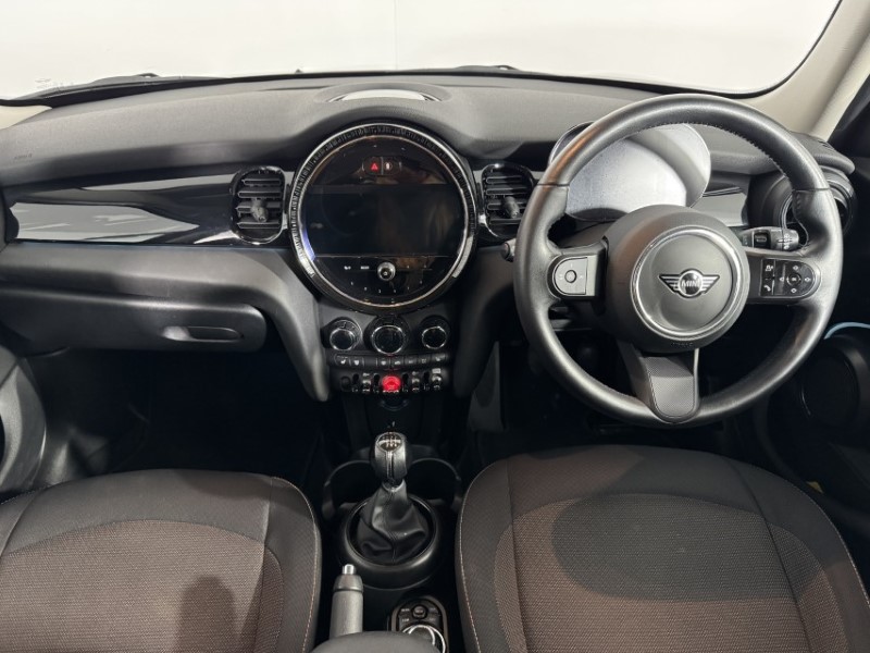 2023 (23) MINI HATCHBACK 1.5 Cooper Classic Premium 5dr 5485766