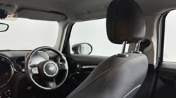 2023 (23) MINI HATCHBACK 1.5 Cooper Classic Premium 5dr 5485767