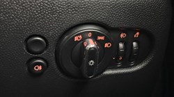 2023 (23) MINI HATCHBACK 1.5 Cooper Classic Premium 5dr 5485747
