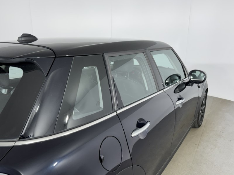 2023 (23) MINI HATCHBACK 1.5 Cooper Classic Premium 5dr 5485761