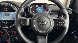 2023 (23) MINI HATCHBACK 1.5 Cooper Classic Premium 5dr 5485734