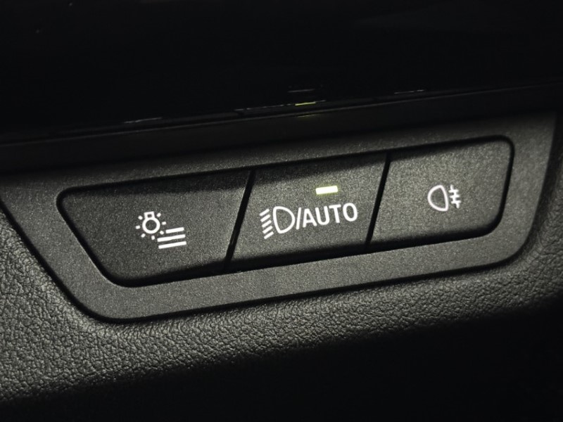 2024 (24) BMW iX1 150kW eDrive20 xLine 65kWh 5dr Auto 5423521
