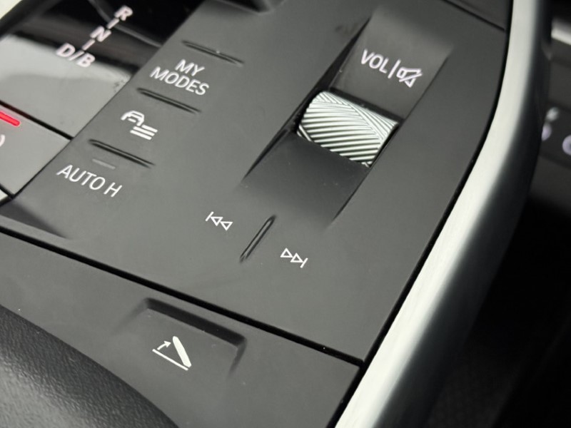 2024 (24) BMW iX1 150kW eDrive20 xLine 65kWh 5dr Auto 5423518