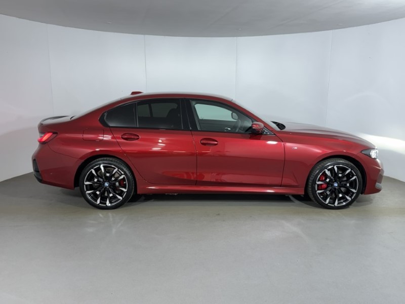 2025 (75) BMW 3 SERIES 330e 22.3 kWh M Sport 4dr Step Auto 5411362