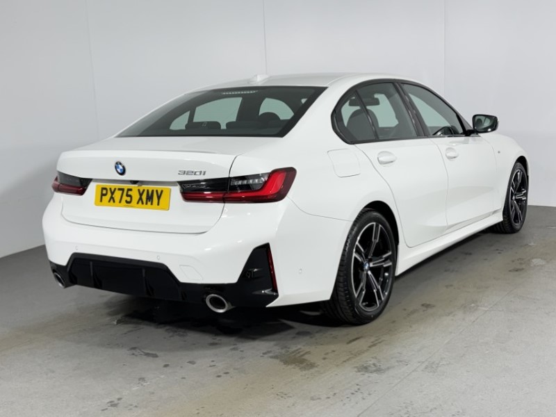 2025 (75) BMW 3 SERIES 320i M Sport 4dr Step Auto 5403156