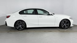 2025 (75) BMW 3 SERIES 320i M Sport 4dr Step Auto 5403157