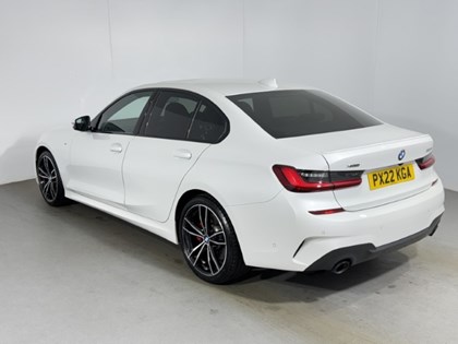 2022 (22) BMW 3 SERIES 320i xDrive M Sport 4dr Step Auto