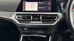 2022 (22) BMW 3 SERIES 320i xDrive M Sport 4dr Step Auto 5394720