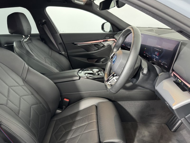 2023 (73) BMW I5 250kW eDrive40 M Sport Pro 84kWh 4dr Auto 5542186