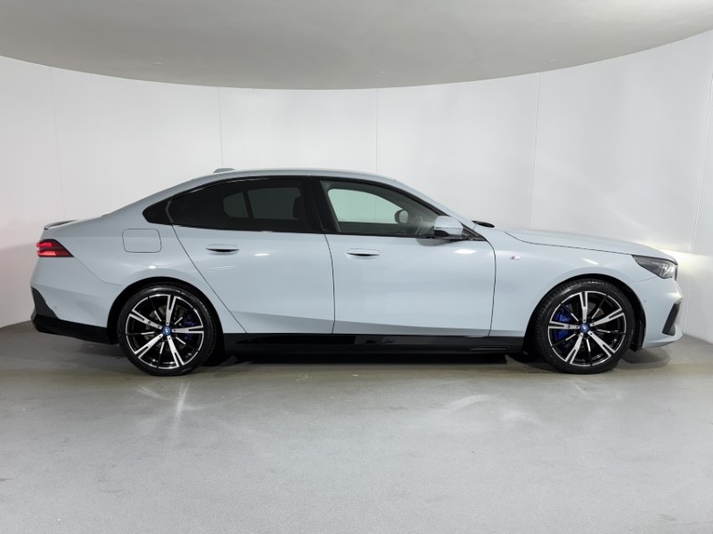 2023 (73) BMW I5 250kW eDrive40 M Sport Pro 84kWh 4dr Auto 5542212