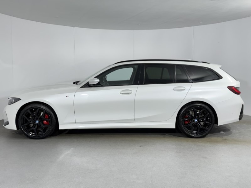 2025 (75) BMW 3 SERIES 320i M Sport 5dr Step Auto 5442180