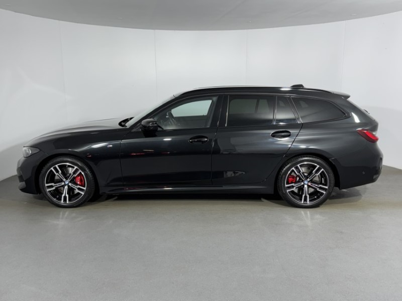2025 (25) BMW 3 SERIES 320i M Sport 5dr Step Auto 5420999