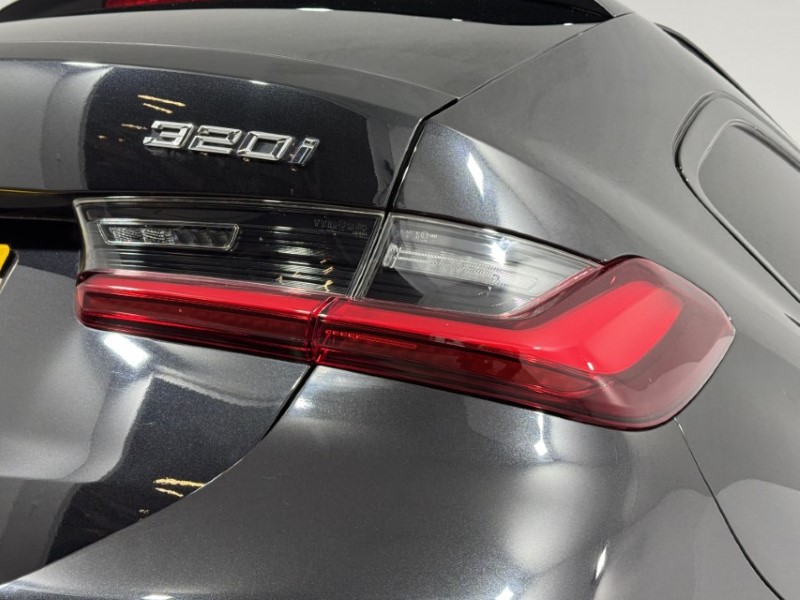 2025 (25) BMW 3 SERIES 320i M Sport 5dr Step Auto 5420986
