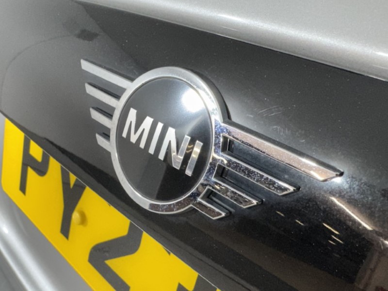 2023 (23) MINI HATCHBACK 1.5 Cooper Classic 3dr Auto 5417357