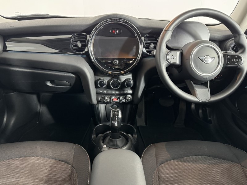 2023 (23) MINI HATCHBACK 1.5 Cooper Classic 3dr Auto 5417373