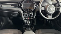 2023 (23) MINI HATCHBACK 1.5 Cooper Classic 3dr Auto 5417373
