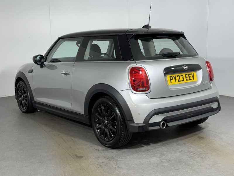 2023 (23) MINI HATCHBACK 1.5 Cooper Classic 3dr Auto