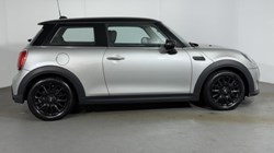 2023 (23) MINI HATCHBACK 1.5 Cooper Classic 3dr Auto 5417375