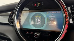 2023 (23) MINI HATCHBACK 1.5 Cooper Classic 3dr Auto 5417358
