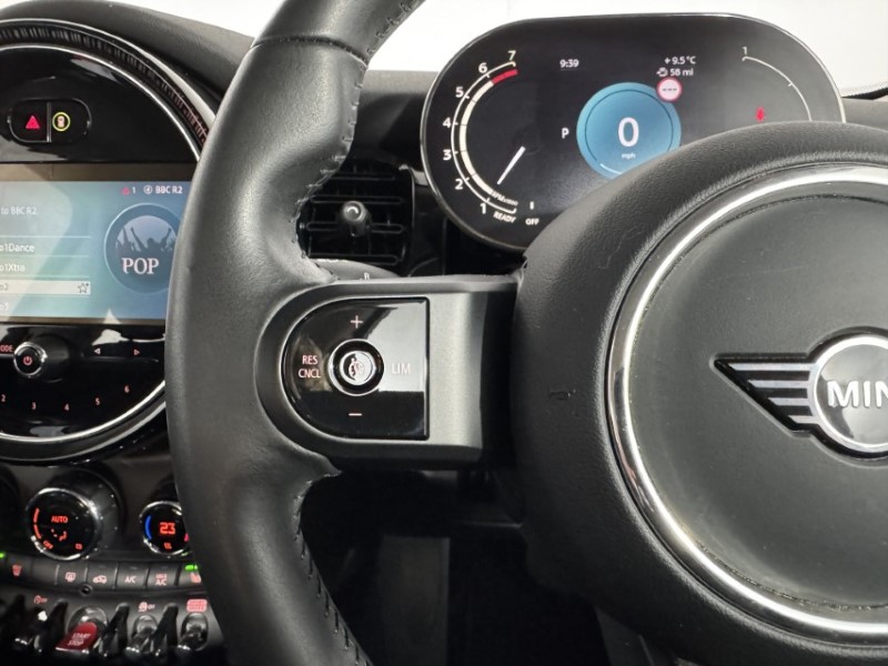 2023 (23) MINI HATCHBACK 1.5 Cooper Classic 3dr Auto 5417331
