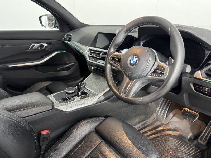 2021 (21) BMW 3 SERIES 320i M Sport 4dr Step Auto 5435369